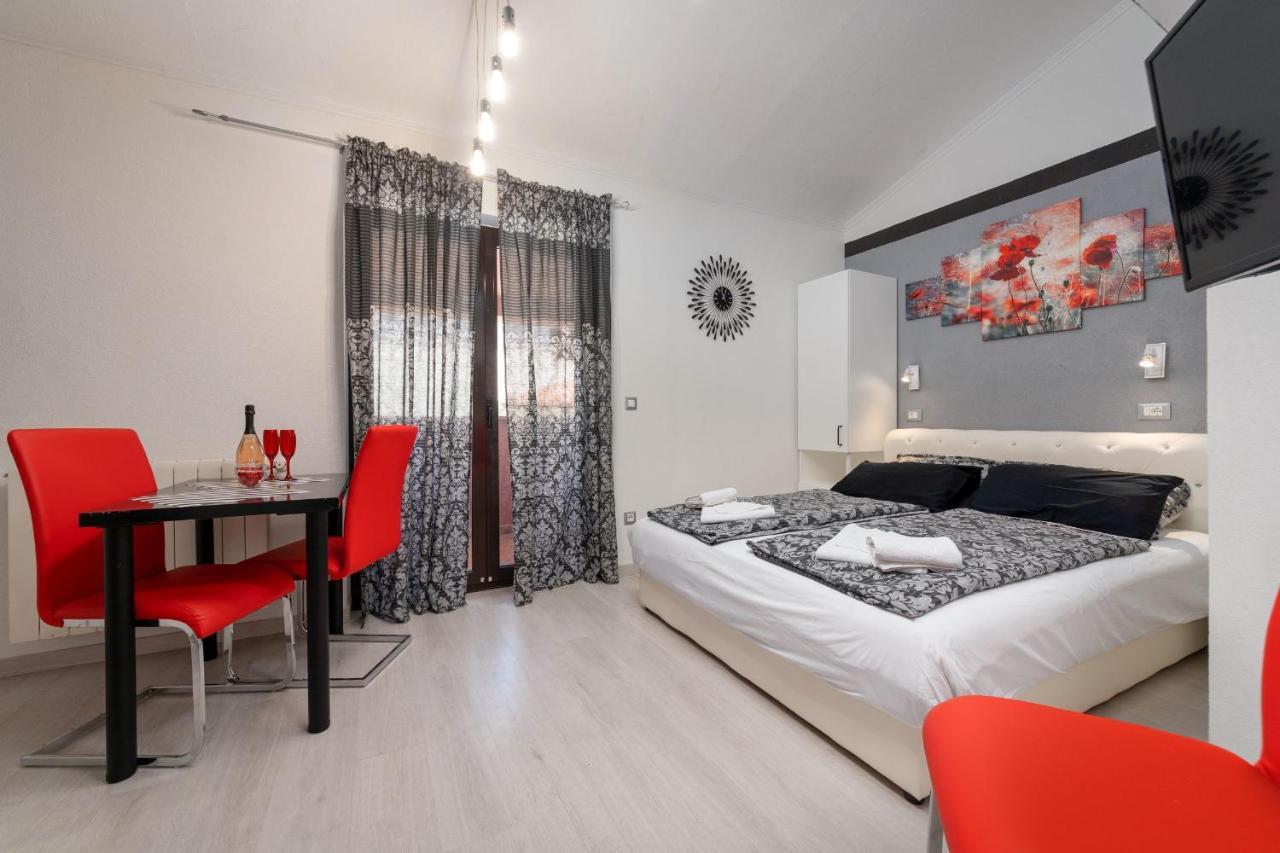 Apartments Miri Vrsar Eksteriør bilde