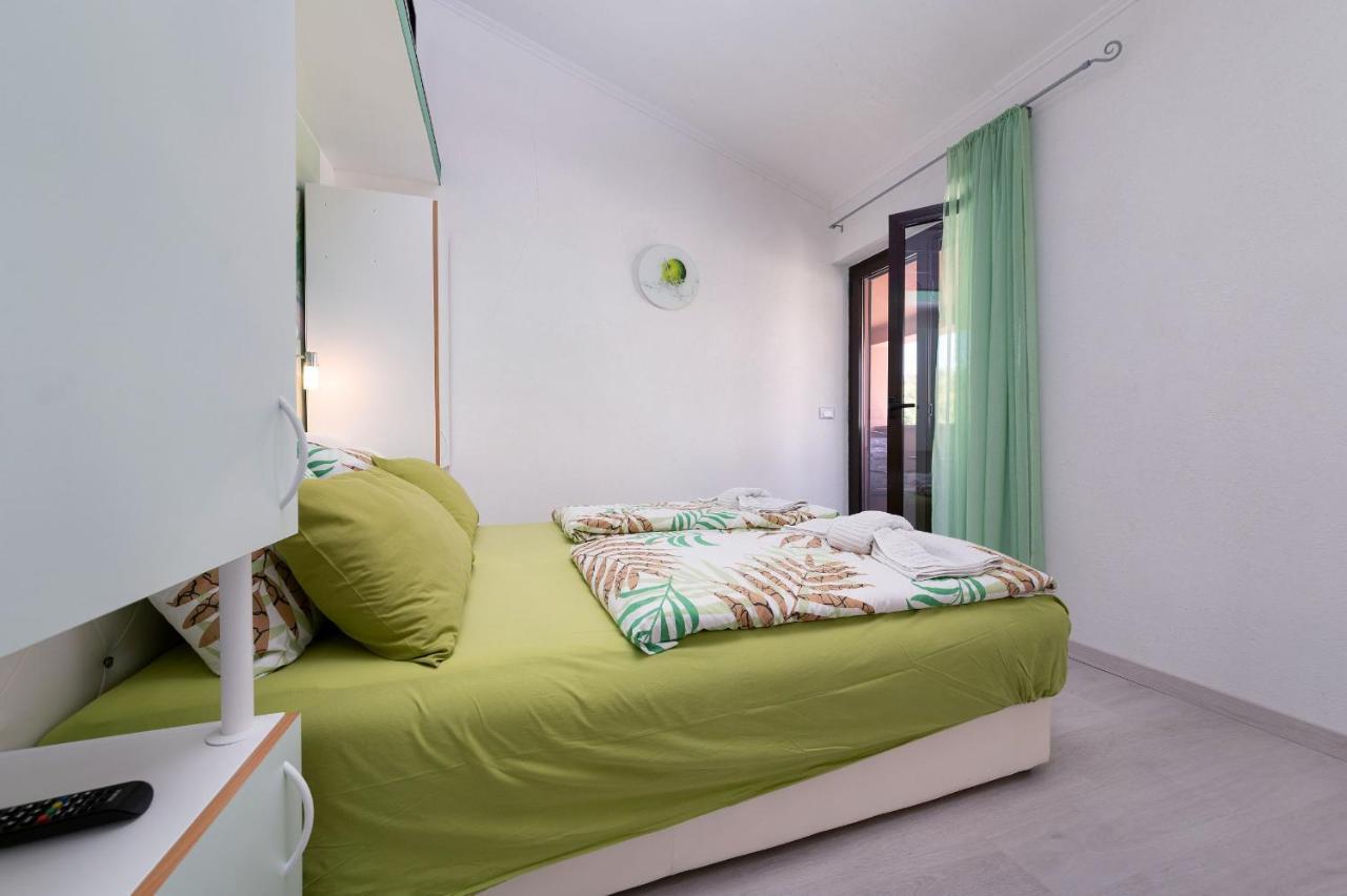 Apartments Miri Vrsar Eksteriør bilde